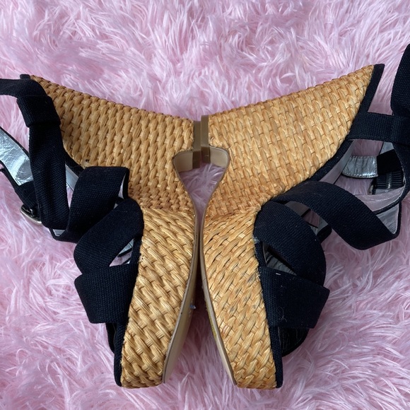 Banana Republic 5” sandals with basket weave heels, buckle straps size 7 - Picture 4 of 11